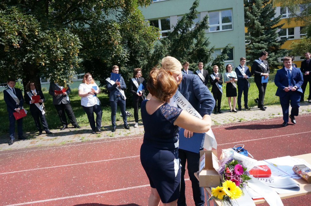2020 Předání maturitního vysvědčení