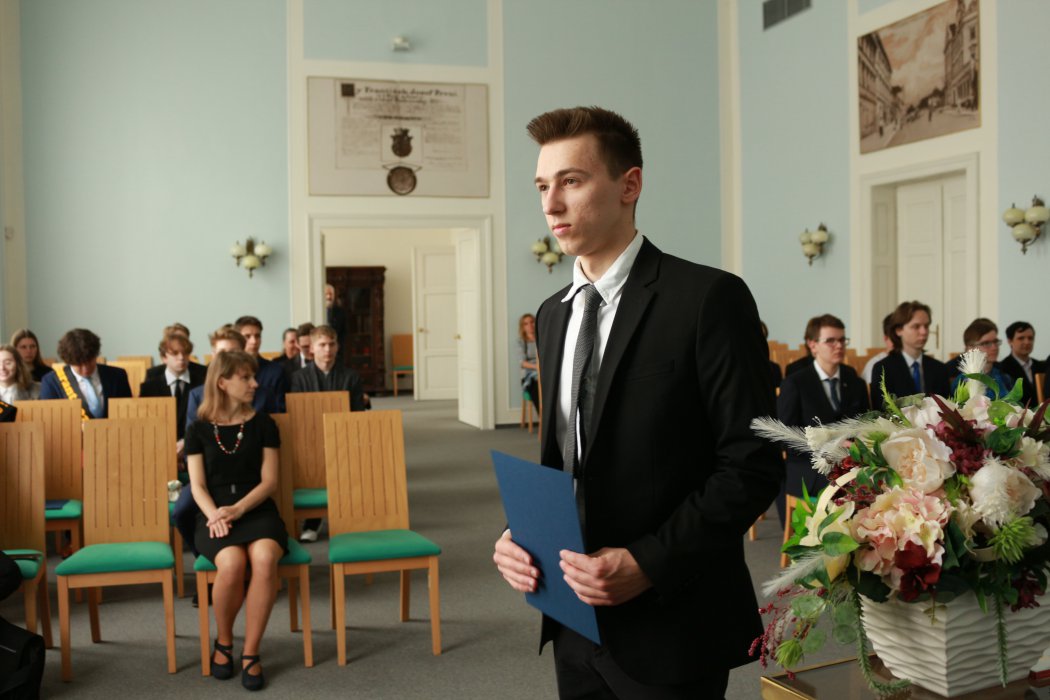 2022 Předání maturitního vysvědčení