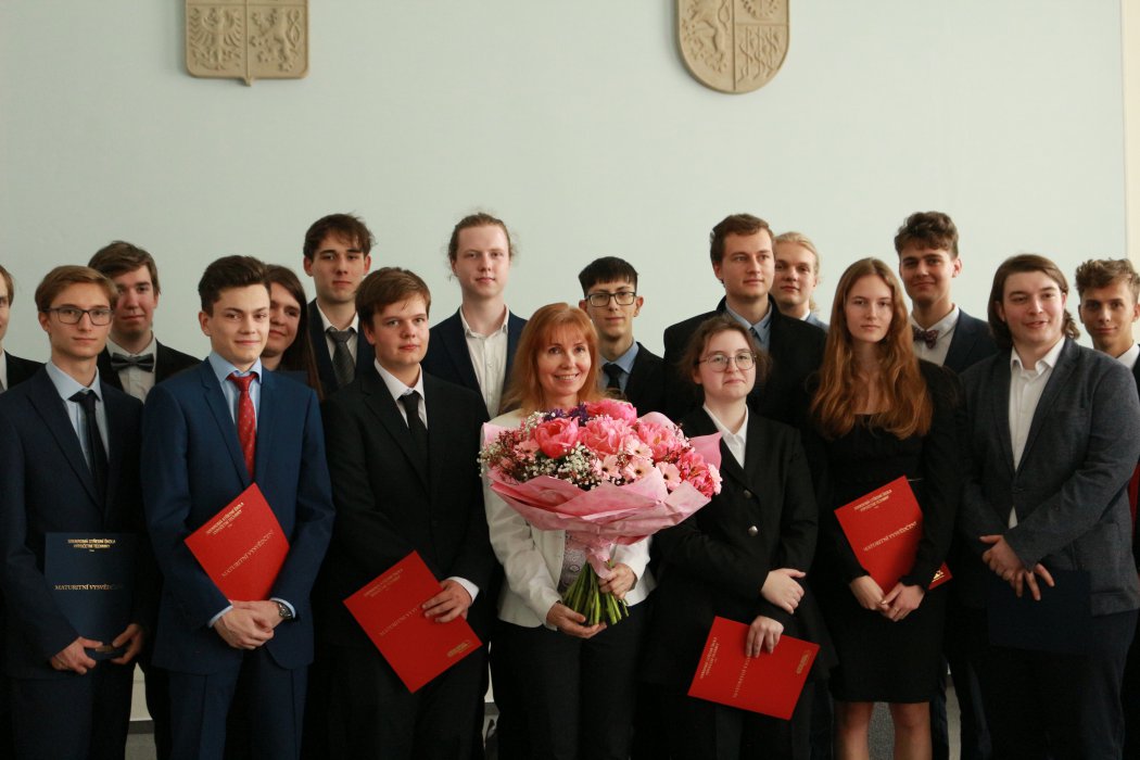 2022 Předání maturitního vysvědčení