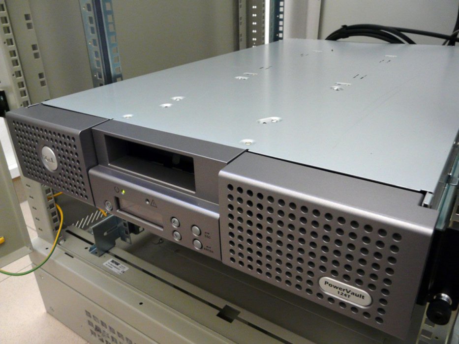 Dell PowerVault 124T